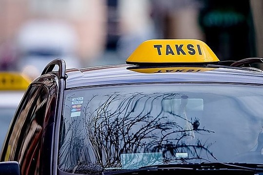 Mokesčius slėpęs taksi bendrovių savininkas nusipirko lėktuvą?