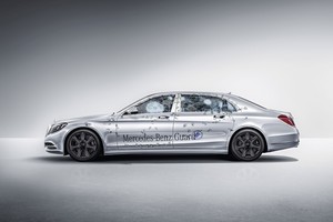 „Mercedes“ surengė egzekuciją šarvuotam S klasės modeliui