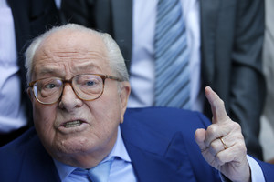 Prancūzijos radikalų patriarchas J.M.Le Penas parėmė D.Trumpą