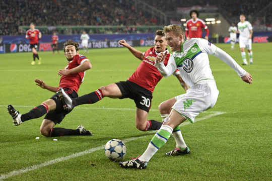 Vokietijoje – trys Andre Schurrle įvarčiai ir petarda į trenerį