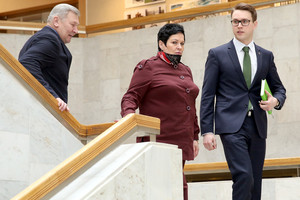 Premjeras neteikia daug vilčių pinigų laukiantiems mokytojams