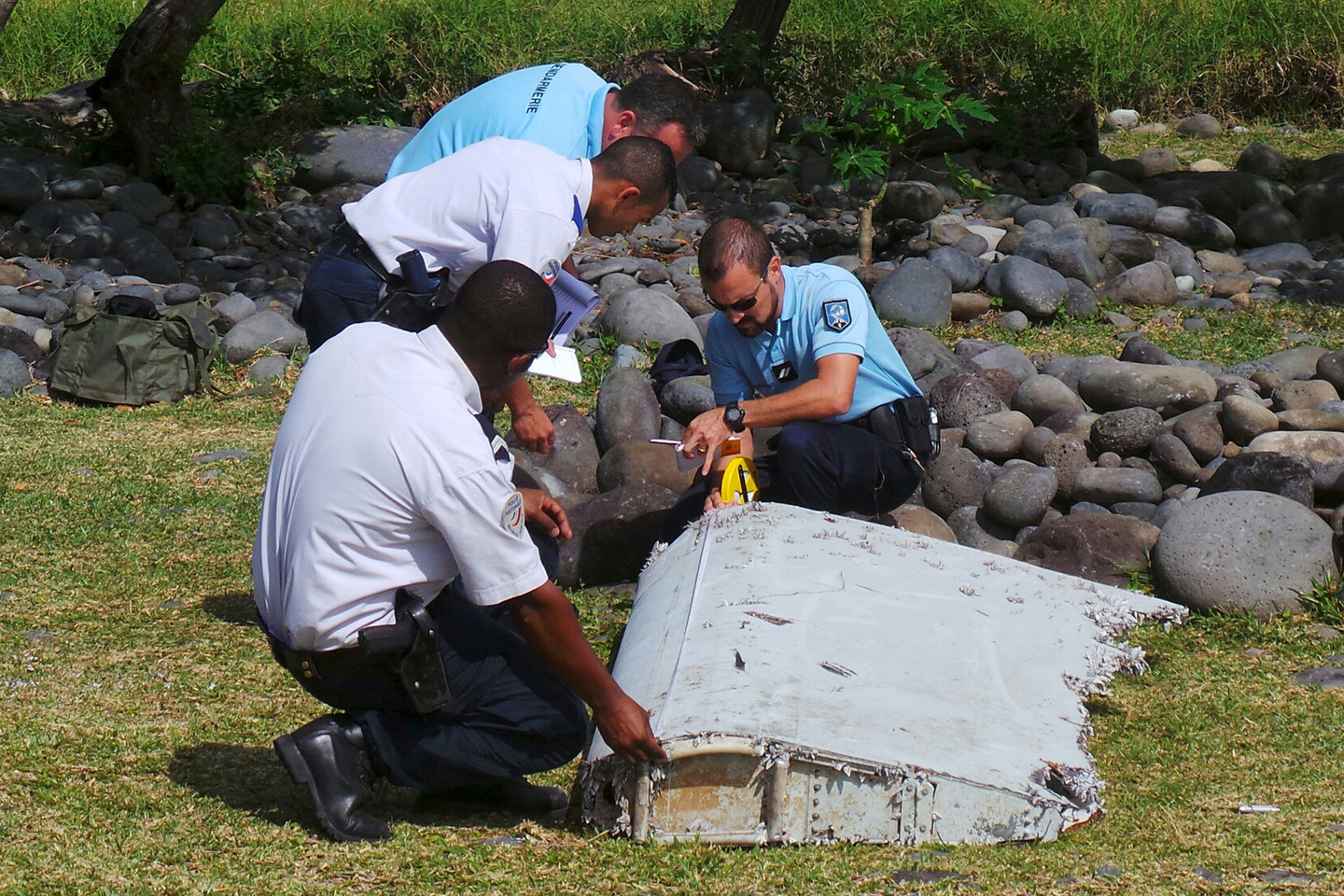Anksčiau, kaip įtariama, šiam lėktuvui priklausiusi detalė buvo rasta prie Reunjono salos krantų.<br>„Reuters“ nuotr.
