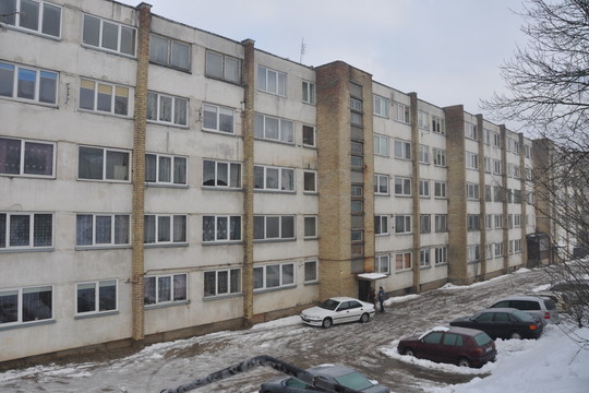 Savo vyrą telšiškė galėjo nudurti dėl patrauklios šviesiaplaukės