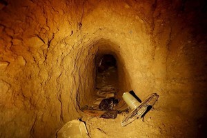 Irake aptikta dešimtys slaptų „Islamo valstybės“ tunelių