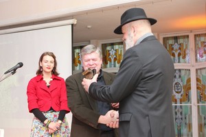 Kauniečiai rašytojai sukaupė maišą litų Vieno lito premijai