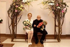 Armenas Džigarchanianas vedė 44 metais jaunesnę mylimąją