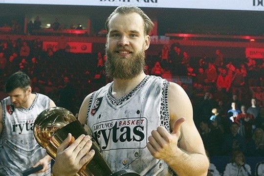 „Lietuvos ryto“ komandos sirgaliams – proga įsiamžinti su taure