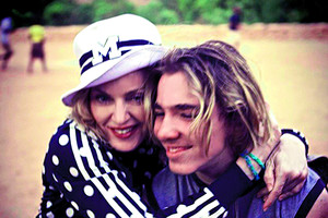 Popkaralienei Madonnai – dar vienas sūnaus smūgis