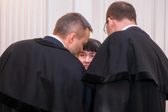 Vienas sukčius, trys valstybės, milijardai dingusių dolerių (II)
