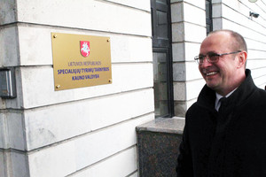 Sprogo dar vienas STT ir prokurorų balionas