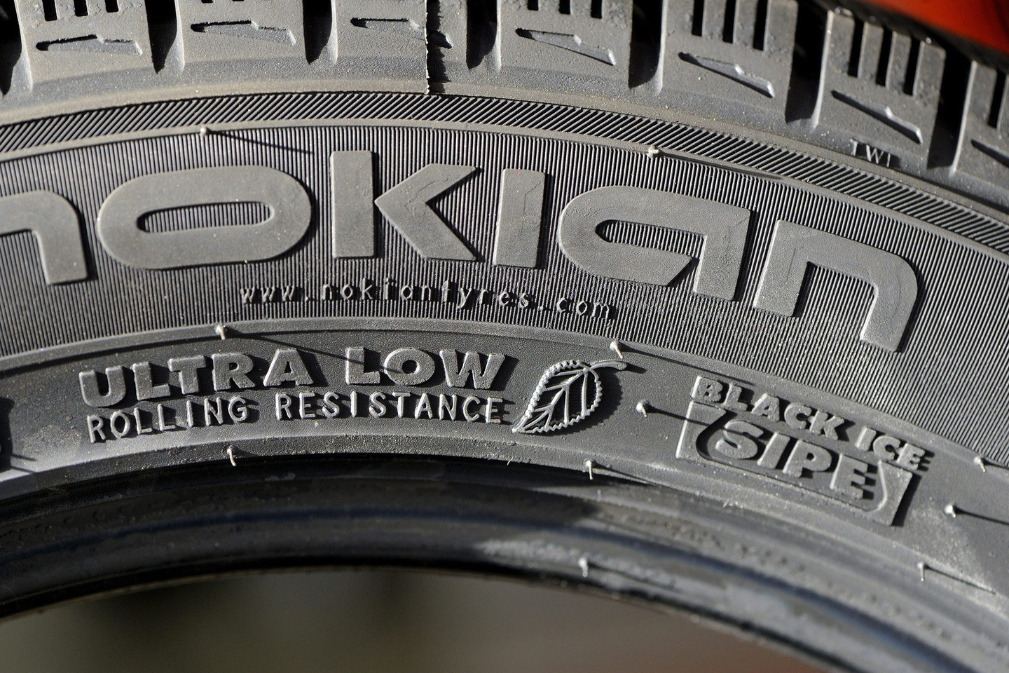 „Nokian“ pripažino beveik 10 metų gamindavusi padangas specialiai bandymams.<br>Reuters/Scanpix nuotr.