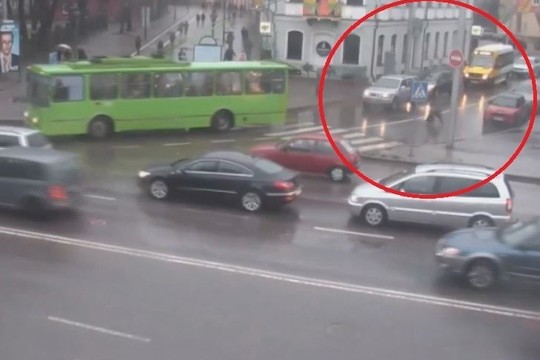 Kaune – žaibiška praeivių pagalba sunegalavusiai moteriai