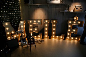 Dešrainiai ir molekuliniai kokteiliai – nauja vestuvių mada