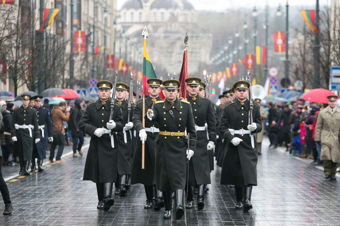 Trijų Baltijos valstybių vėliavų pakėlimo ceremonijoje Nepriklausomybės aikštėje.