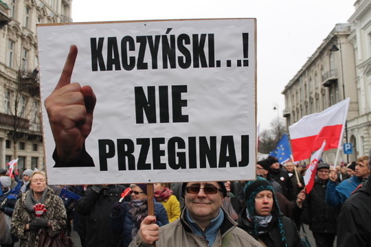 Varšuvoje – demonstracija konstitucijos gynimui