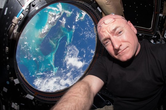 Metus kosmose išbuvęs astronautas žemę įamžino nuotraukose