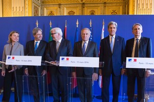 Užsienio šalių ministrai: „ES turi nenusileisti Rusijai“