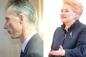 Neregėta drąsa: generolas kratosi prezidentės glėbio