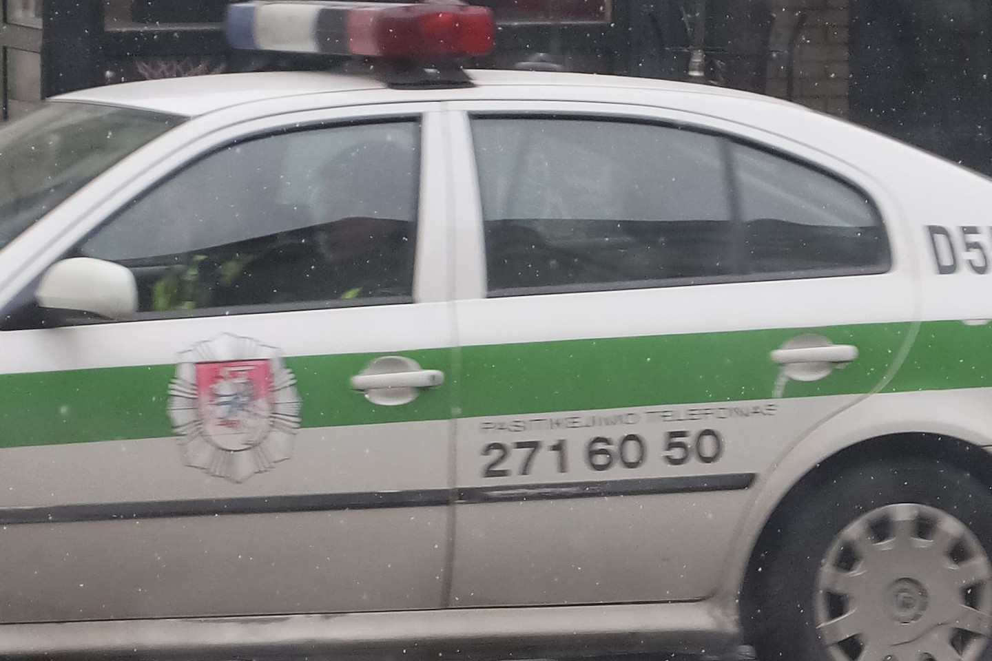 Policija tiria nusikaltimo aplinkybes.