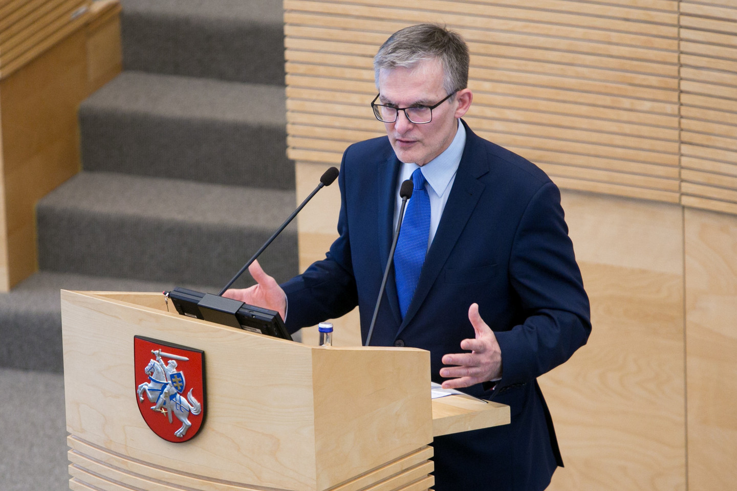 J.Sabatauskas.