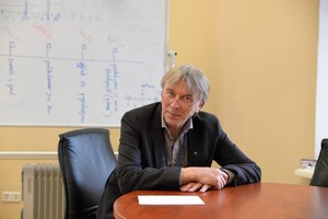 ISM rektorius: Norint išmokti valdyti pinigus, reikia jų turėti