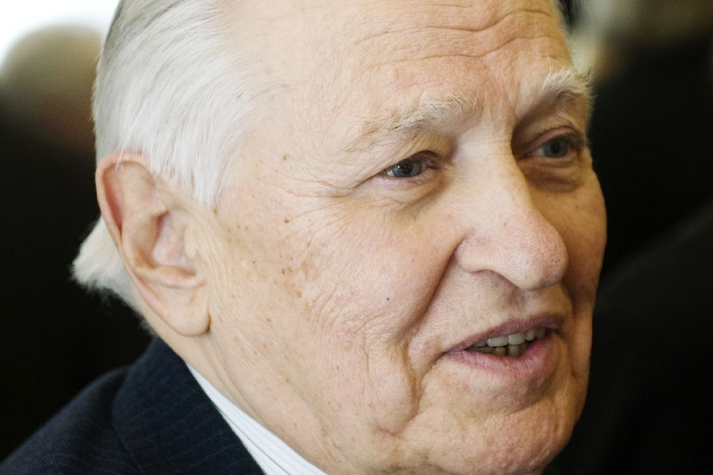 Maestro S.Sondeckis.
