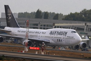 Grupės „Iron Maiden“ lėktuvas patyrė avariją, yra sužeistų