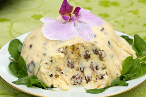 Pascha: desertas iš varškės, kuris skanaujamas tik kartą per metus