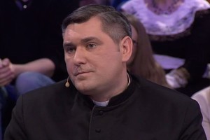 Žiūrėdama laidą sukluso: „Ar kunigas turi teisę taip kalbėti?“