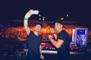 Festivalyje „Summerburst“ gros ir lietuviai Radistai bei Samanta