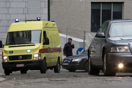 Po S. Abdeslamo arešto jo šeima atsikvėpė, Interpolas – perspėjo