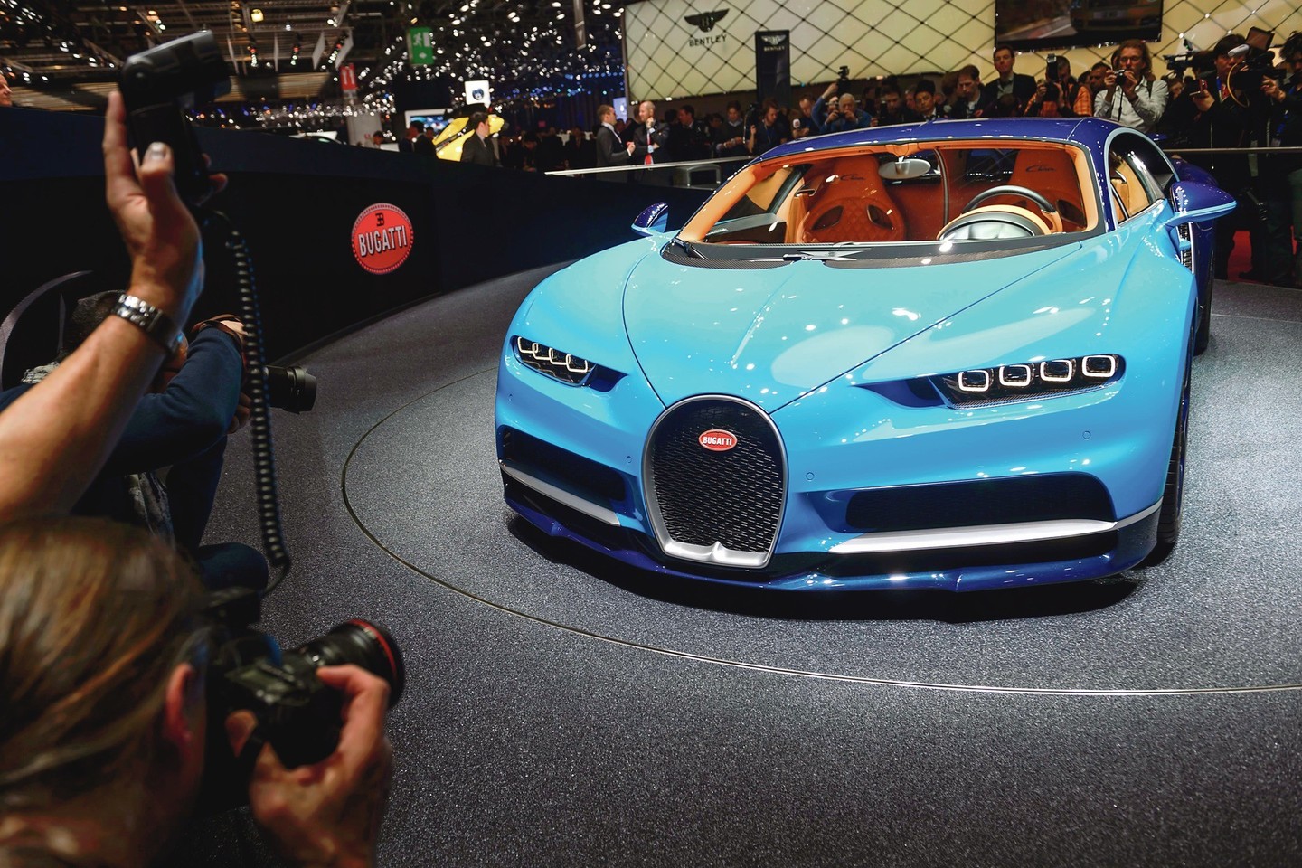 „Bugatti“ tikina, kad „Chiron“ greitis iki 420 km/val. buvo apribotas dėl saugumo.<br>„Scanpix“ nuotr.