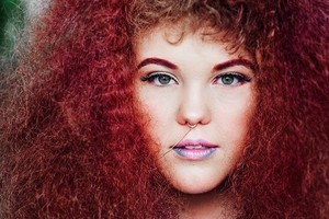 Dėl svorio sukritikuotą šešiolikmetę įamžino Neringa Rekašiūtė