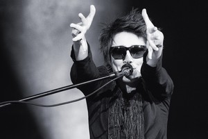 Dėl Ukrainos vėliavos įtūžusi Zemfira keikėsi Vilniaus scenoje