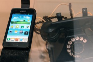 Bankų klientai raginami suskubti pateikti telefono numerius