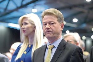 „Tvarkiečių“ partijoje – šurmulys: vieni bėga, kiti prisijungia