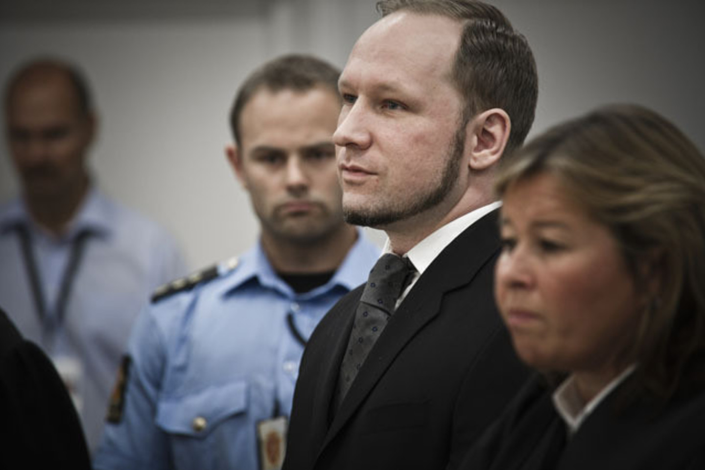 A.B.Breivikas per teismą Osle.