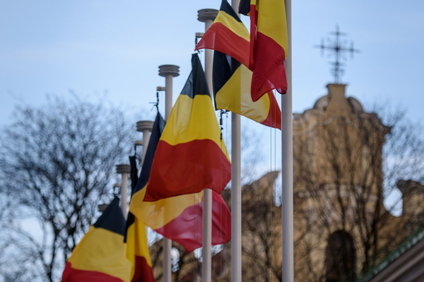 Gedulas Lietuvoje skelbiamas ketvirtadienį nuo 7 iki 22 val., siekiant pagerbti žuvusiųjų per atakas Briuselyje atminimą.<br>D.Umbraso nuotr.
