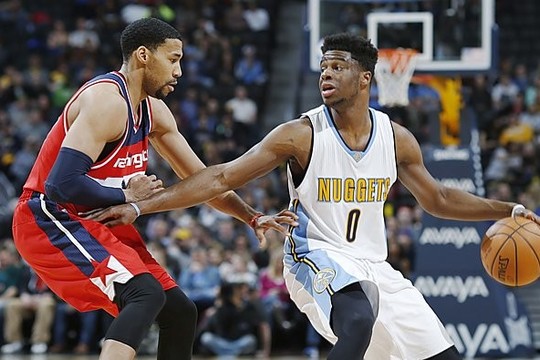 NBA lygoje – fantastiškiausias sezono metimas