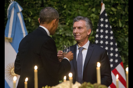 Argentinos prezidentas Mauricio Macri išklausė B.Obamos tostą.<br>AP nuotr.
