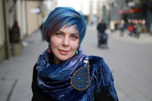 Dvi dukras palaidojusi režisierė sūnų išplėšė iš mirties nagų