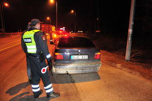 Reidas: BMW vairuotojas pasigailėjo su panele užtrukęs 10 min.