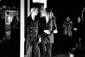 „MK drama queen“ dizainerės pristato naują kolekciją