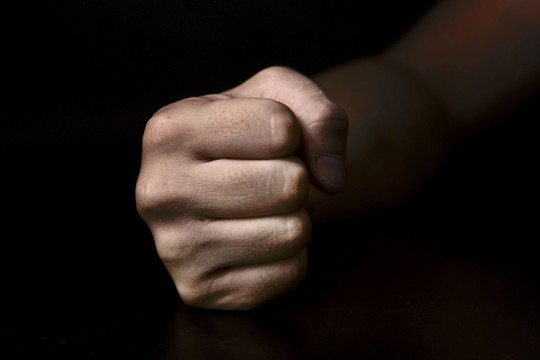 Tai bent: girta policijos tyrėja sumušė savo vyrą