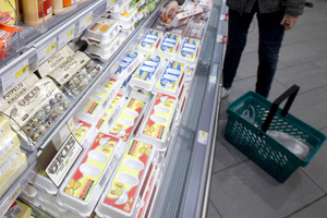 Pardavėjai užgiedojo: žibučių kaina tokia pat, kaip kiaušinių