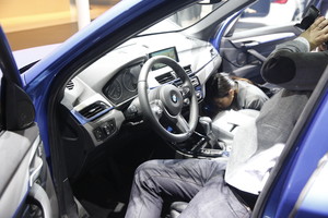 Parodų rakštis: ir ką gi jie čia daro?