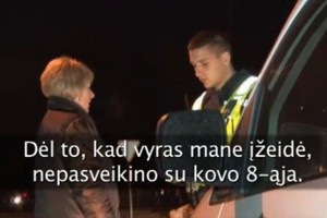 Po gėdingo reportažo pareigūno poelgis sukėlė abejonių