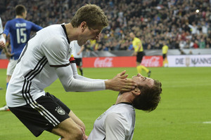 Draugiškos kovos: vokiečiai sumalė italus, įmušė C. Ronaldo