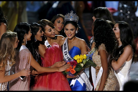Konkursas „Mis Visata 2015“ Las Vegase sulaukė daug dėmesio dėl konkurso vedėjo klaidos. Jis iš pradžių nugalėtoja buvo paskelbęs Ariadną Gutierrez iš Kolumbijos. Tačiau galiausiai triumfavo Pia Wurtzbach.<br>Reuters/Scanpix nuotr.