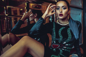 Karolina Meschino NYMPHA fotosesijoje virto antikine deive